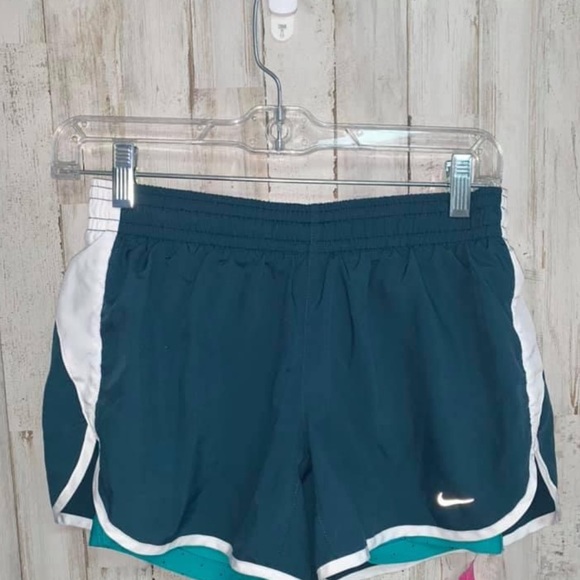 💋💋NIKE double layered dri fit running shorts